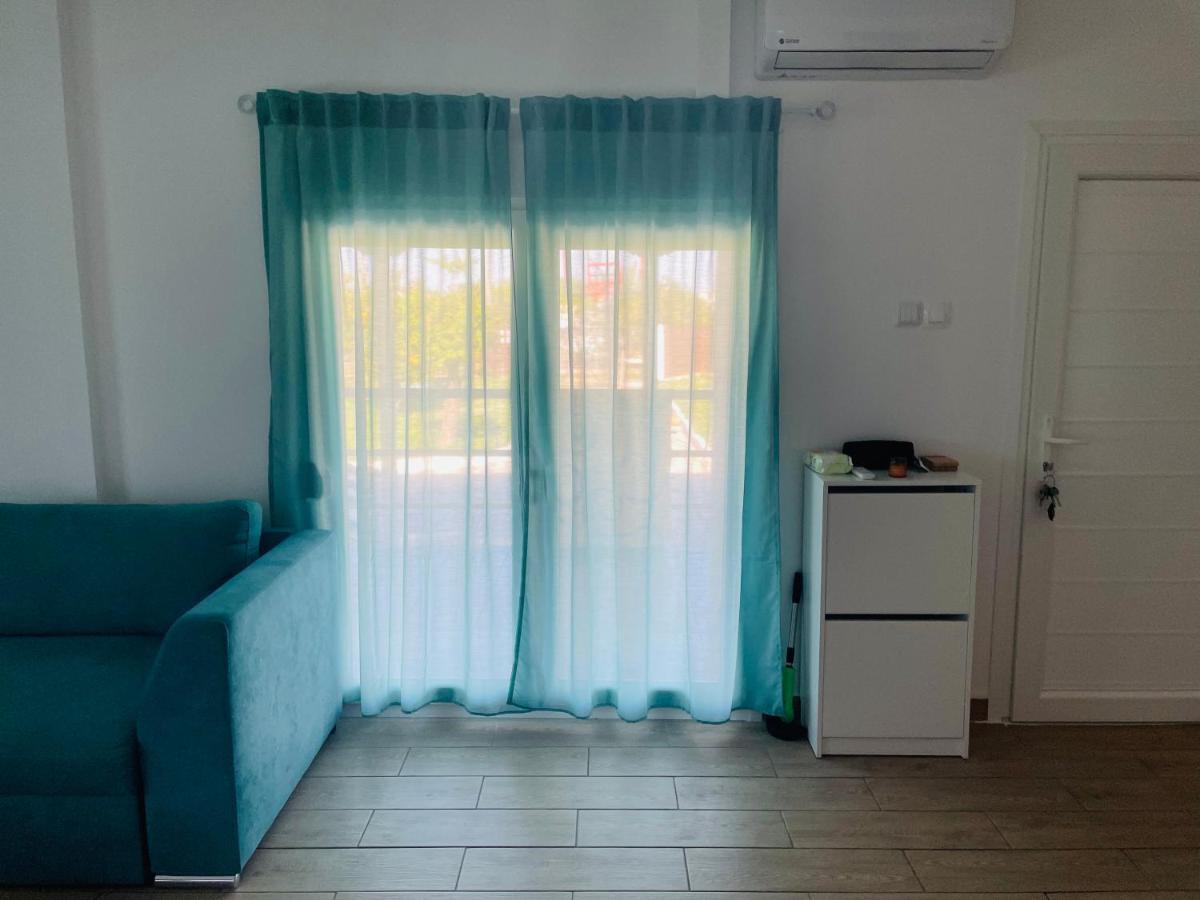 Villa ,,Sea Breeze,, - Home By The Sea Nea Anchialos Exterior photo
