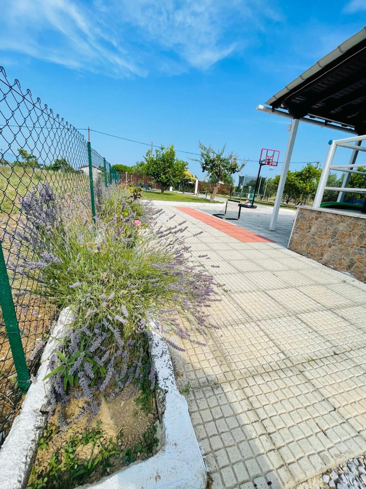 Villa ,,Sea Breeze,, - Home By The Sea Nea Anchialos Exterior photo